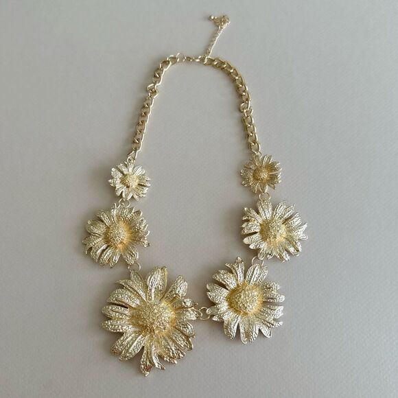 Gold Floral Necklace #1655 - Picture 2 of 3
